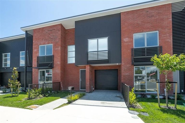 Photo of property in 40 Vincent Mcgrath Crescent, Swanson, Auckland, 0614