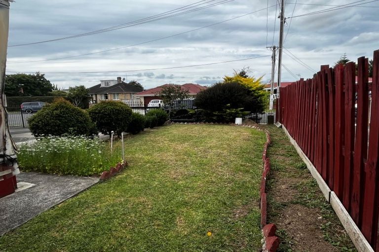 Photo of property in 1/6 Brooklyn Avenue, Papatoetoe, Auckland, 2025
