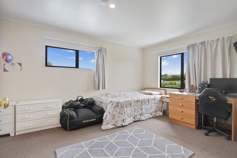 Photo of property in 518 Great South Road, Rosehill, Papakura, 2113