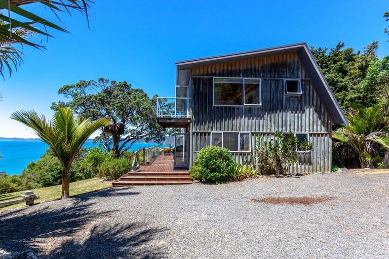 Photo of property in 102 Waihirere Drive, Tuateawa, Coromandel, 3583