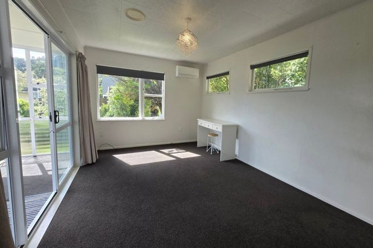 Photo of property in 470e Stokes Valley Road, Stokes Valley, Lower Hutt, 5019