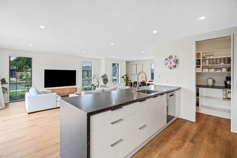 Photo of property in 10 Martini Avenue, Leeston, 7632