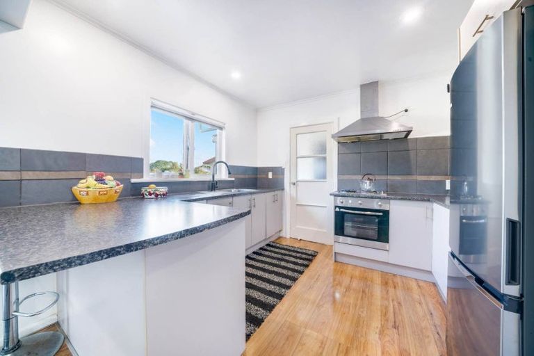Photo of property in 42 Allen Street, Mangere East, Auckland, 2024