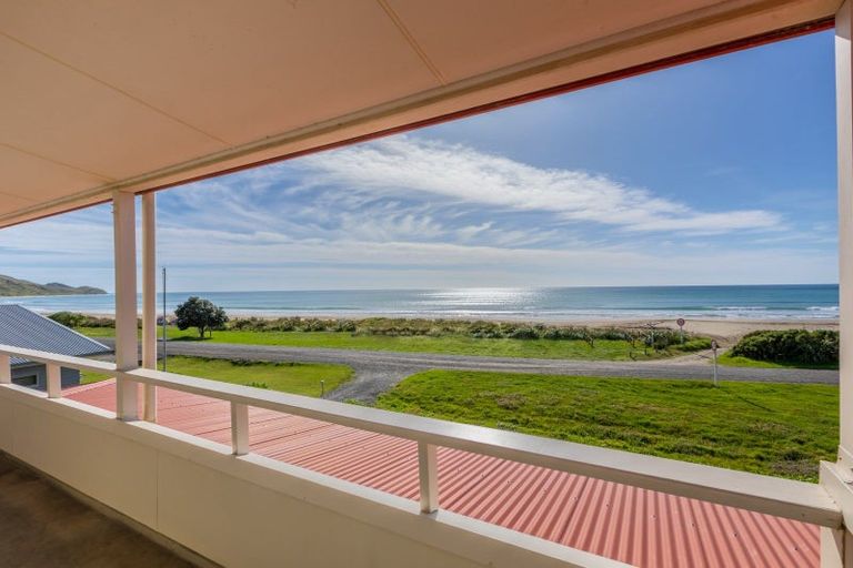 Photo of property in 70 Pourerere Road, Pourerere, Omakere, 4271