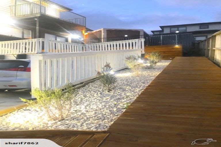 Photo of property in 14 San Casello Rise, Henderson, Auckland, 0612