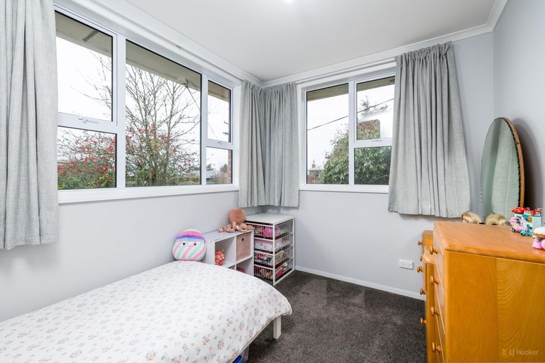 Photo of property in 58 Timaru Road, Waimate, 7924