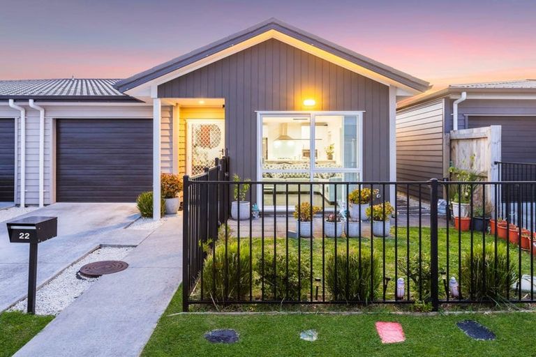 Photo of property in 22 Kapowai Boulevard, Takanini, 2112