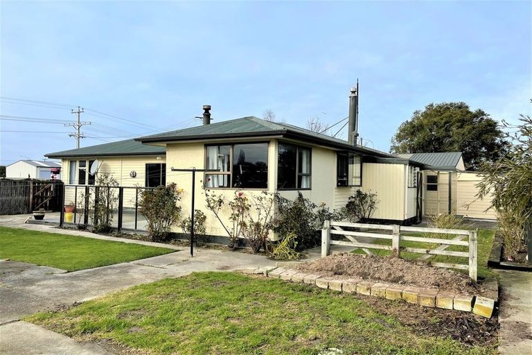 Photo of property in 22 High Street, Balclutha, 9230