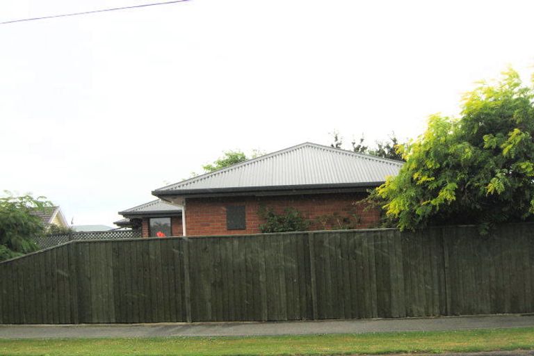 Photo of property in 166 Gayhurst Road, Dallington, Christchurch, 8061