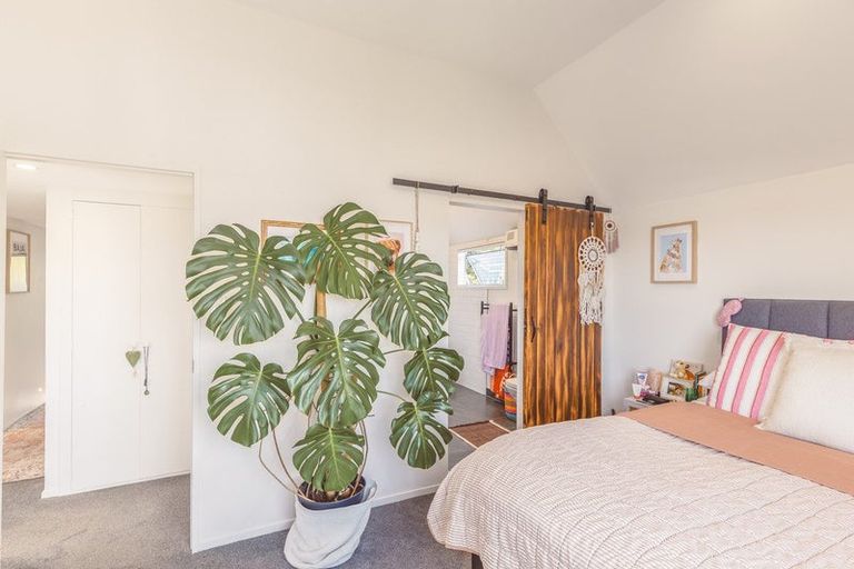 Photo of property in 1/8 Hobday Lane, Mount Pleasant, Christchurch, 8081