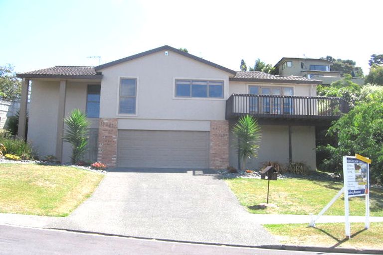 Photo of property in 1/43 Noeleen Street, Glenfield, Auckland, 0629