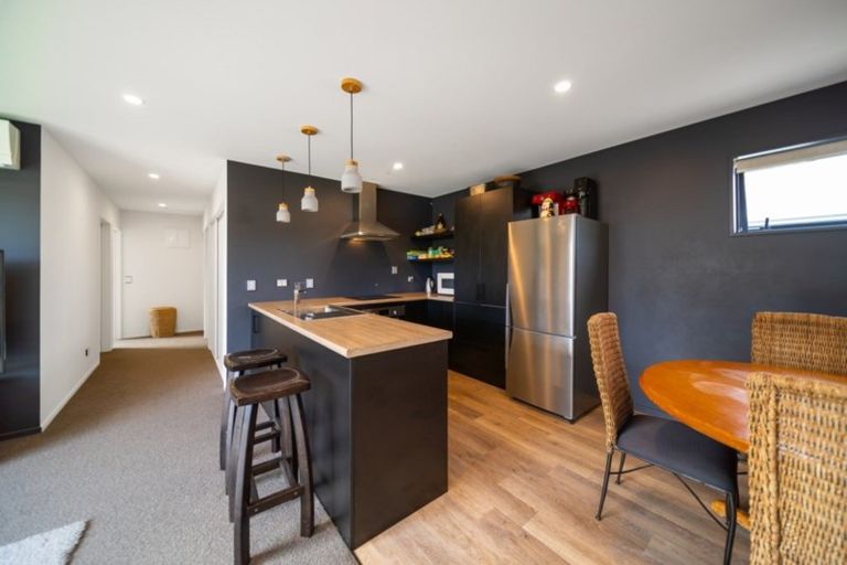 Photo of property in 32 Silver Street, Lower Shotover, Queenstown, 9304