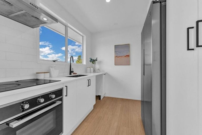 Photo of property in 5 Tabitha Crescent, Henderson, Auckland, 0612