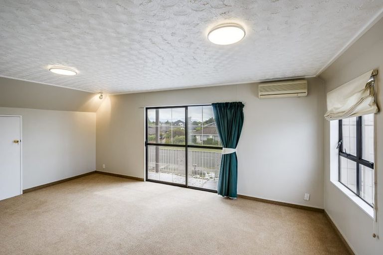 Photo of property in 32 Auckland Road, Greenmeadows, Napier, 4112