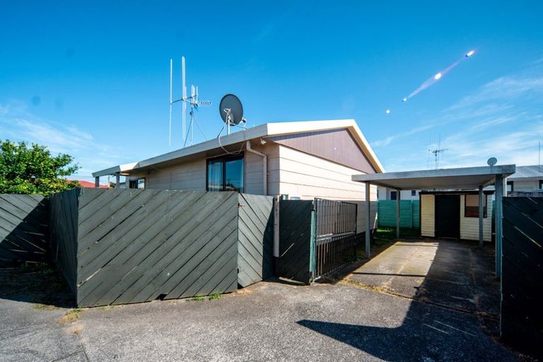 Photo of property in 76d Bandon Street, Frankton, Hamilton, 3204