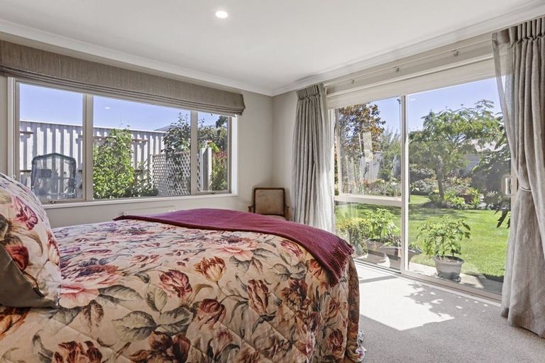 Photo of property in 10 Holly Place, Rangiora, 7400