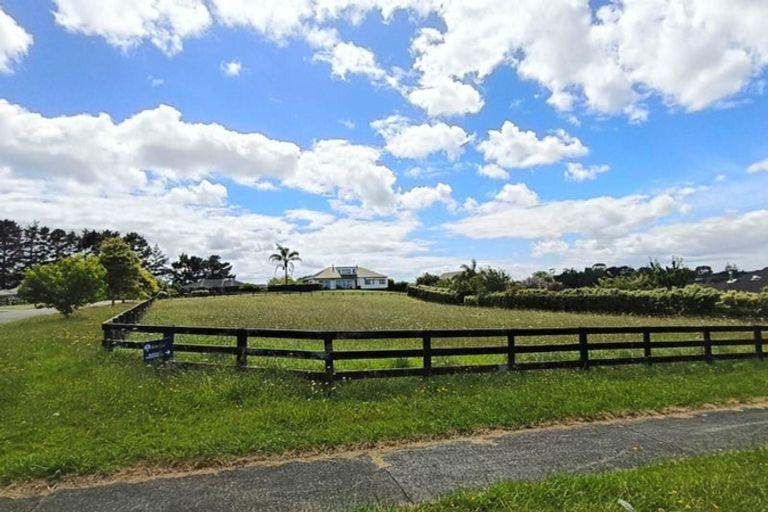 Photo of property in 129 Mcrobbie Road, Kingseat, Pukekohe, 2580