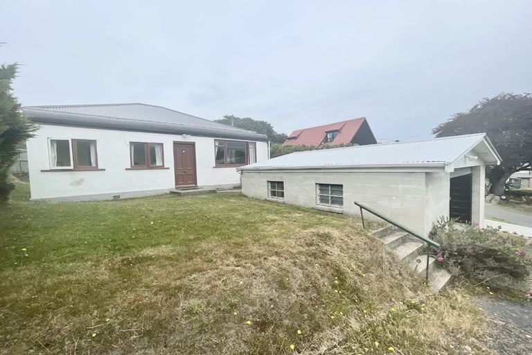 Photo of property in 160 Main South Road, Green Island, Dunedin, 9018