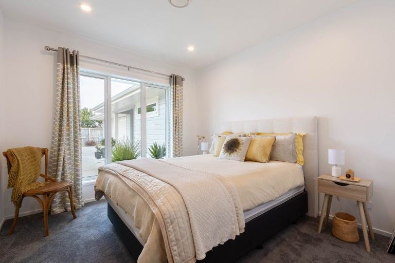 Photo of property in 32a Titoki Road, Waikanae Beach, Waikanae, 5036