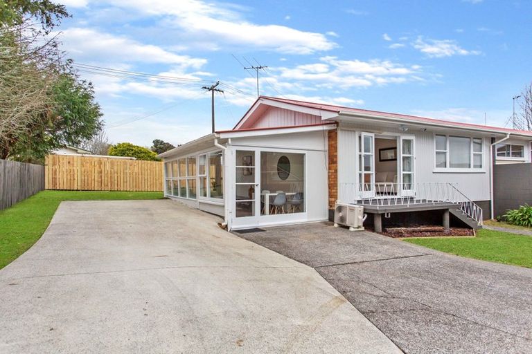 Photo of property in 3/142a Great South Road, Manurewa, Auckland, 2102