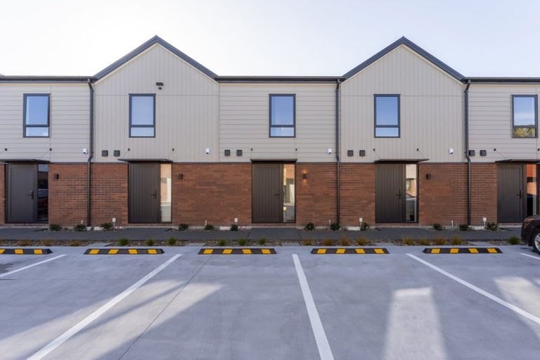 Photo of property in 8/130 Tancred Street, Linwood, Christchurch, 8062