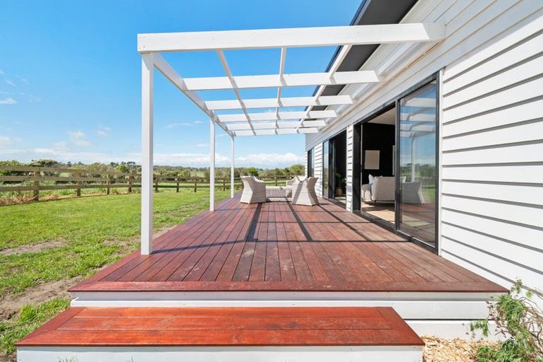 Photo of property in 1121 Parewanui Road, Parewanui, 4894