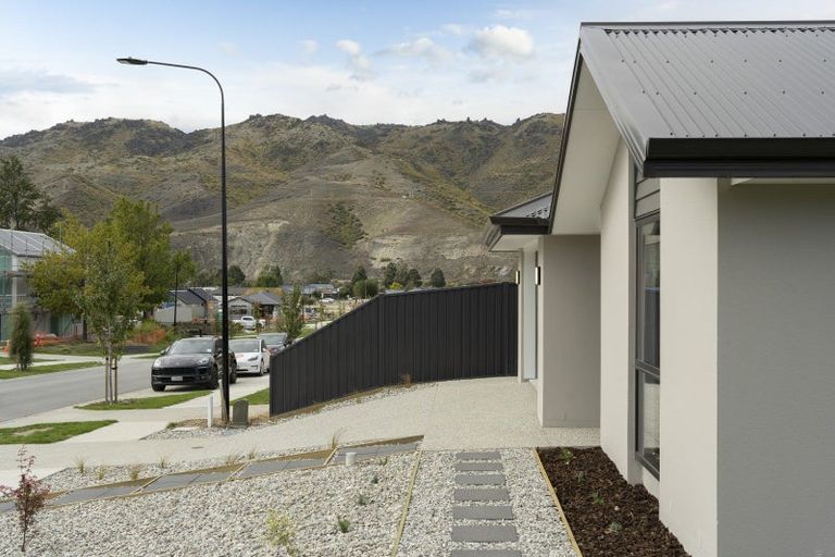 Photo of property in 41 Wallis Drive, Cromwell, 9310