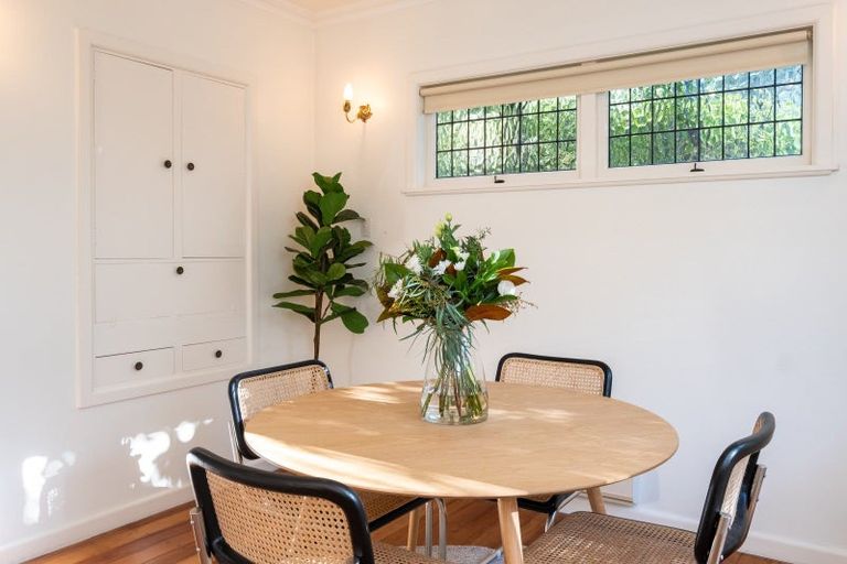 Photo of property in 3 Cobden Crescent, Bluff Hill, Napier, 4110