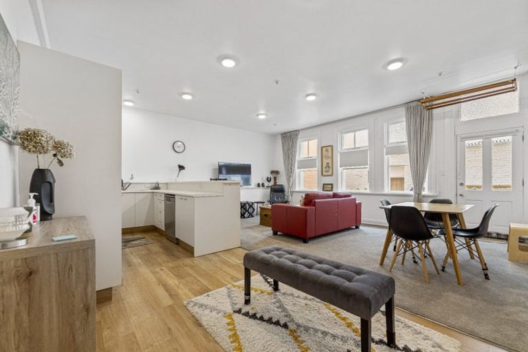 Photo of property in 12/31 Dowling Street, Dunedin Central, Dunedin, 9016