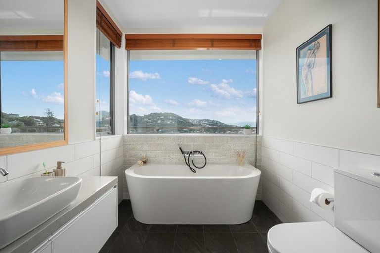 Photo of property in 12a Margaret Street, Wadestown, Wellington, 6012