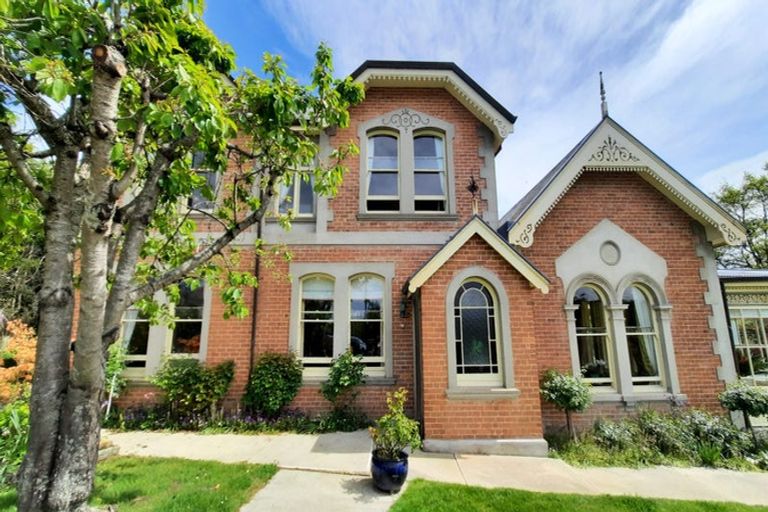 Photo of property in 20 Peel Street, Lawrence, 9532