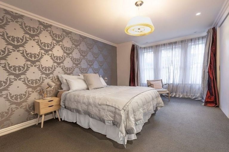 Photo of property in 63 Brougham Street, Mount Victoria, Wellington, 6011