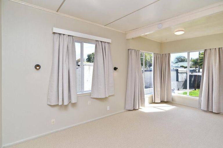 Photo of property in 37 Kellys Road, Mairehau, Christchurch, 8052