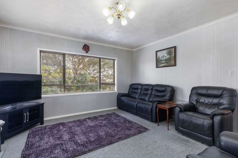 Photo of property in 1/13 Hill Crescent, Papakura, 2110