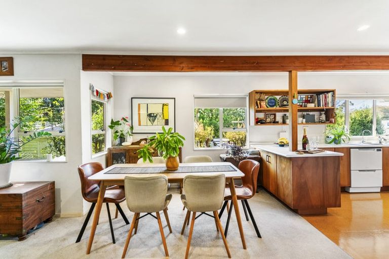 Photo of property in 1/28 Cresta Avenue, Beach Haven, Auckland, 0626