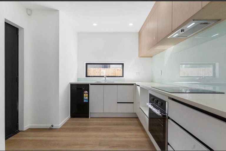 Photo of property in 6b Sunlands Drive, Manurewa, Auckland, 2102