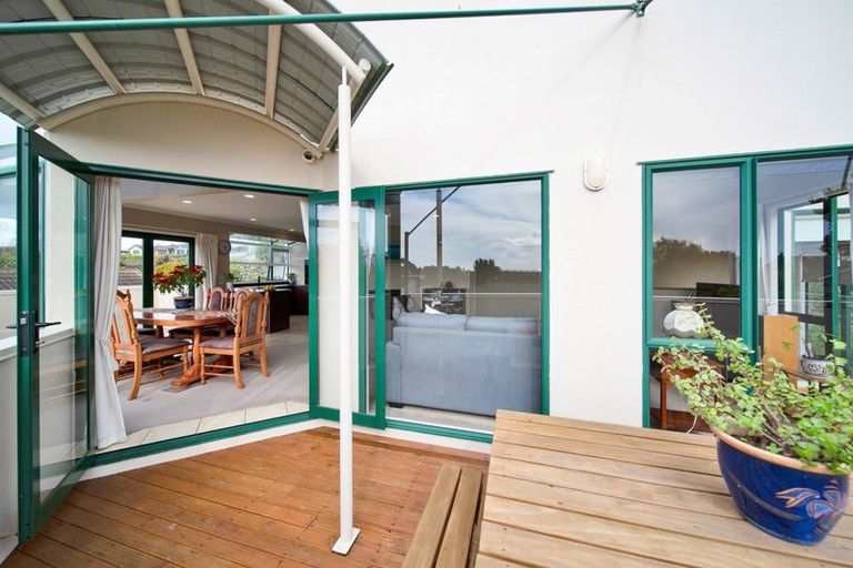 Photo of property in 50a Karina Road, Merrilands, New Plymouth, 4312