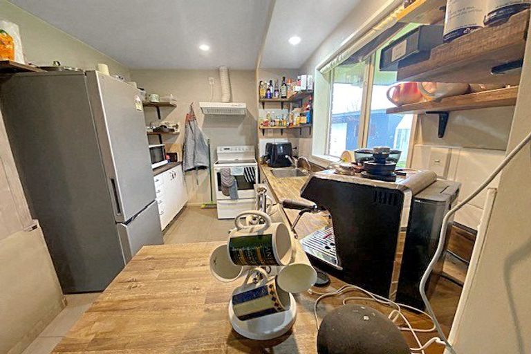 Photo of property in 65 Bridge Street, Coalgate, 7673