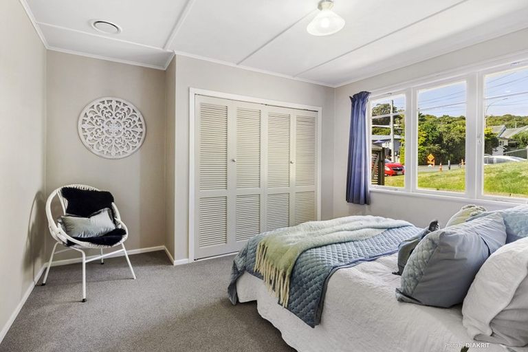 Photo of property in 142 Campbell Street, Karori, Wellington, 6012