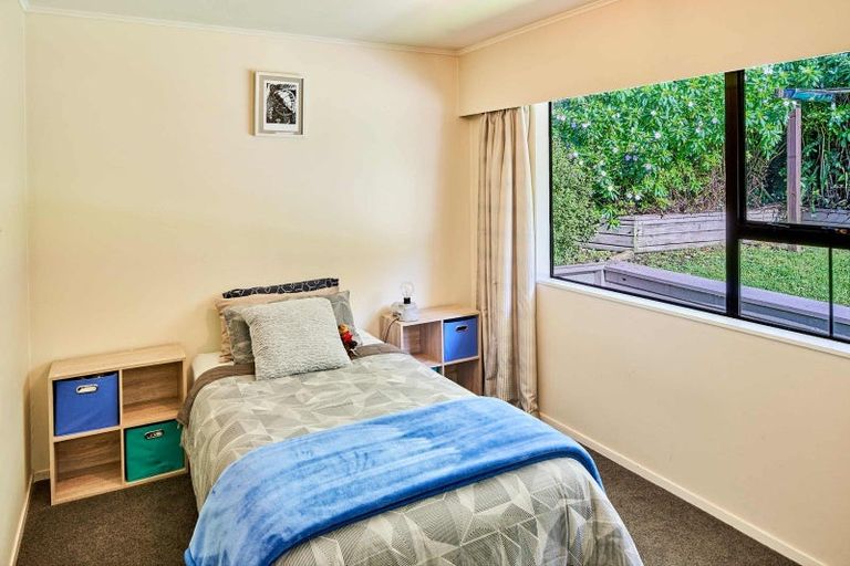 Photo of property in 16 Saint Aidans Way, Tawa, Wellington, 5028