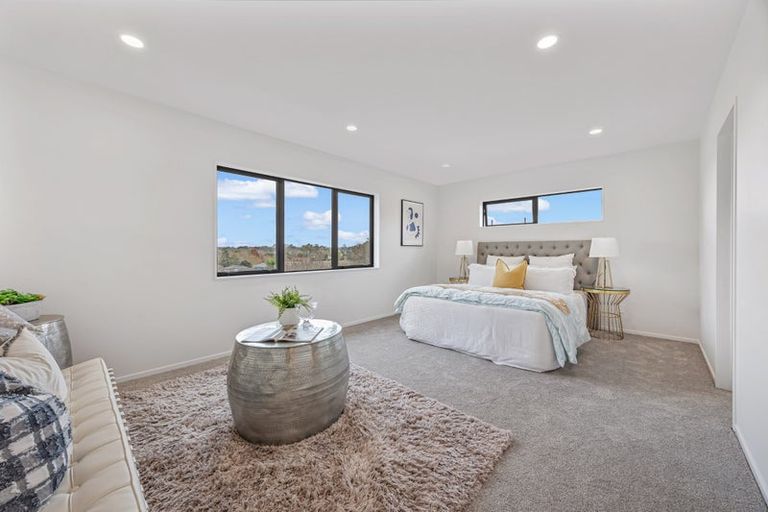 Photo of property in 48 Lewisham Street, Highland Park, Auckland, 2010