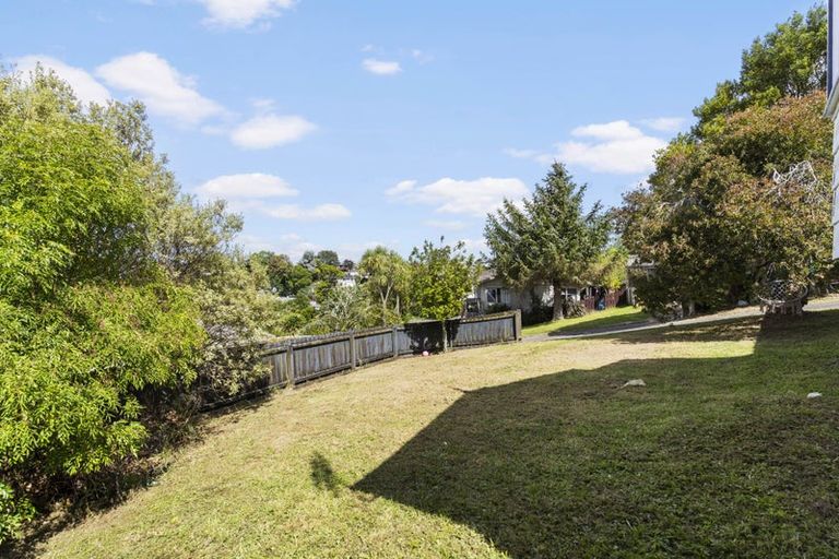 Photo of property in 52 Keegan Drive, Massey, Auckland, 0614