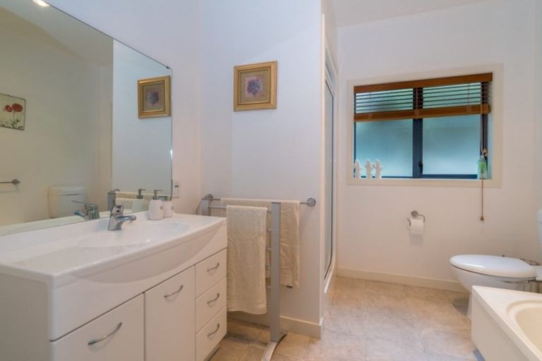 Photo of property in 6 Earls Road, Saint Clair, Dunedin, 9012