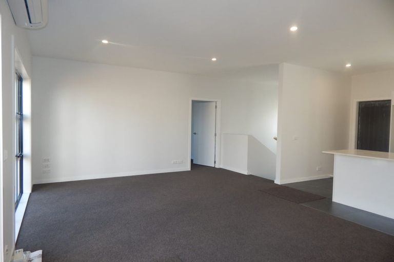 Photo of property in 91a Northland Road, Northland, Wellington, 6012