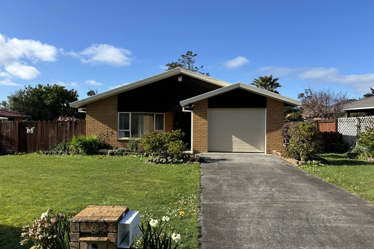 Photo of property in 31 Waimoko Glen, Swanson, Auckland, 0612
