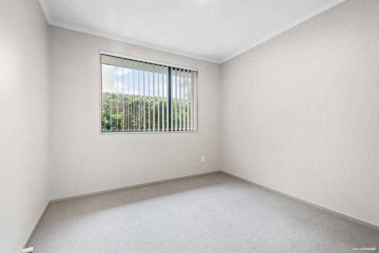 Photo of property in 17 Durbin Court, Greenhithe, Auckland, 0632