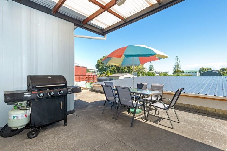 Photo of property in 118 Newcastle Street, Mahia, Nuhaka, 4198