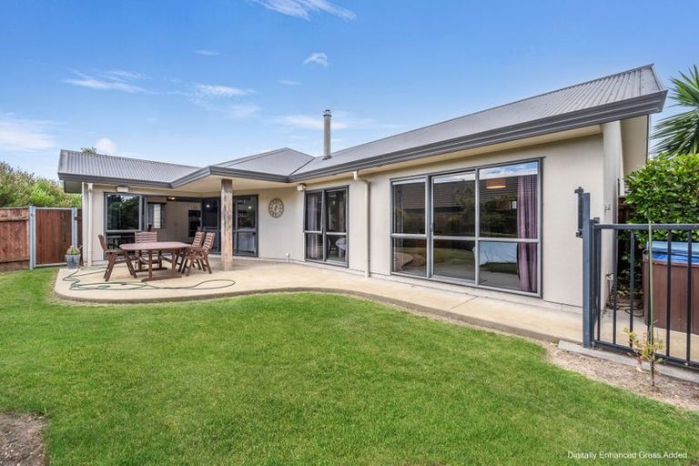 Photo of property in 90 Russell Robertson Drive, Havelock North, 4130
