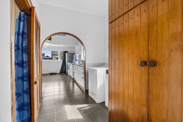 Photo of property in 5 Moore Street, West End, Palmerston North, 4412