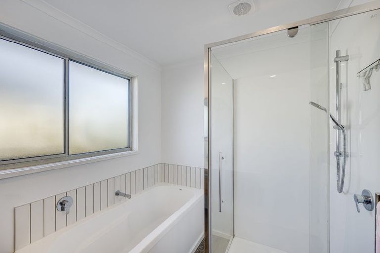 Photo of property in 23 Laurent Place, Greenmeadows, Napier, 4112